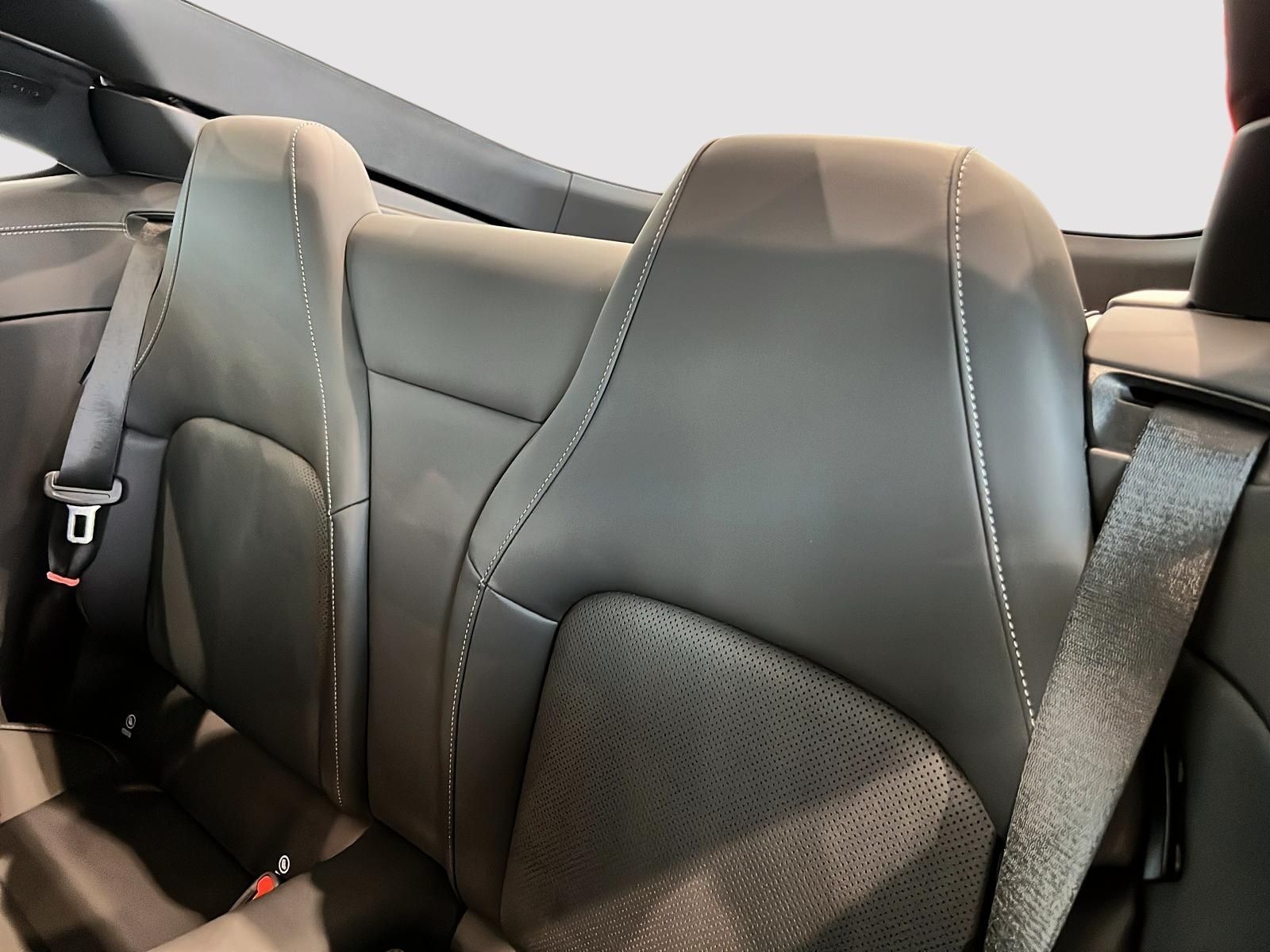 2025 Mercedes Benz AMG GT photo 4