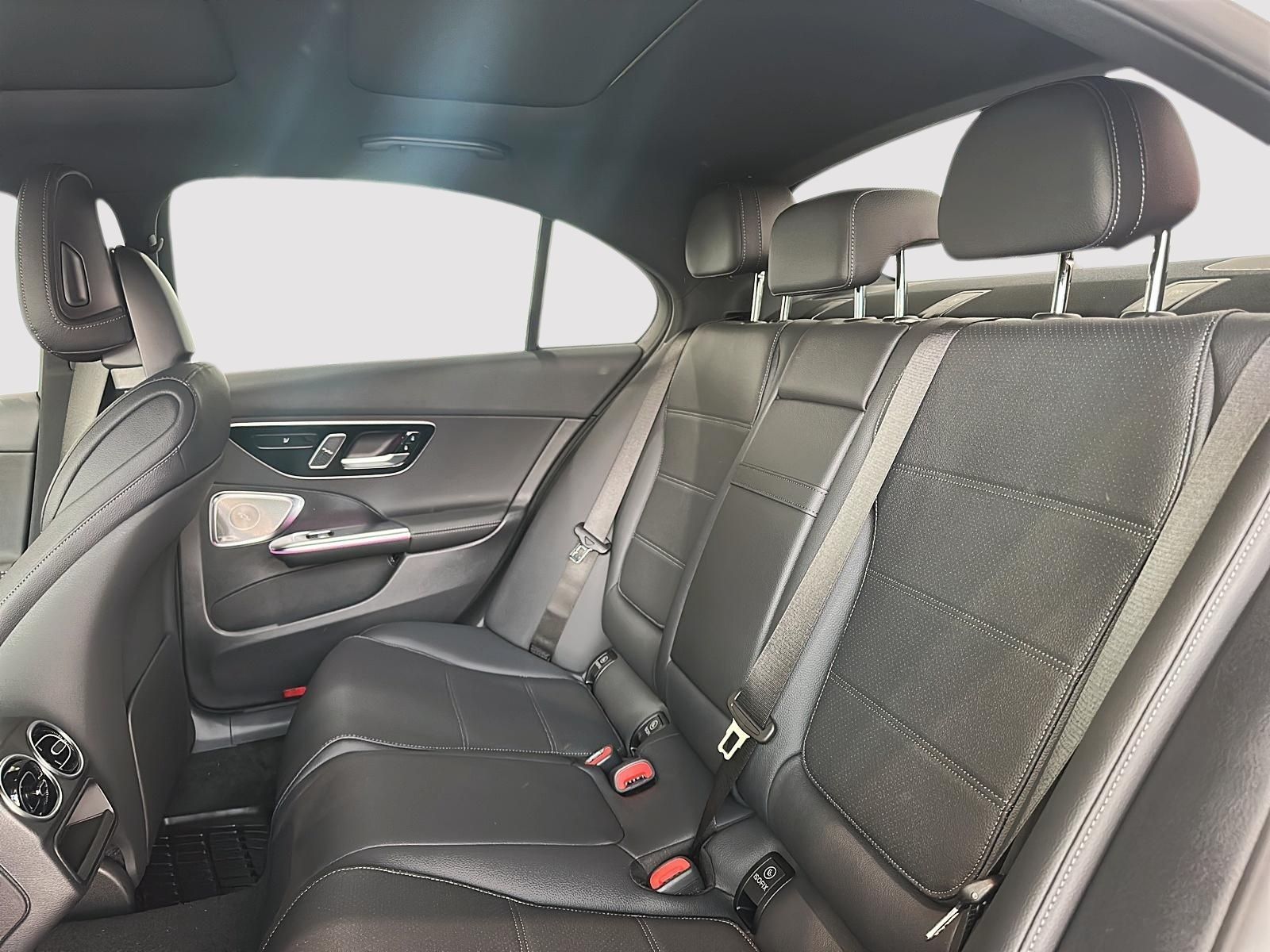 Photo 2026 Mercedes-Benz C-Class 300 4MATIC Sedan #4