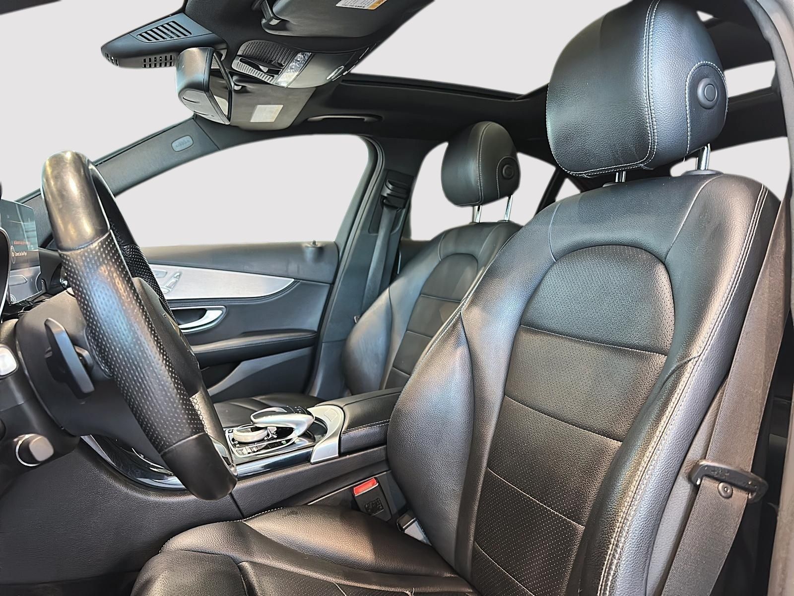 Photo 2016 Mercedes-Benz C300 4MATIC Sedan #3