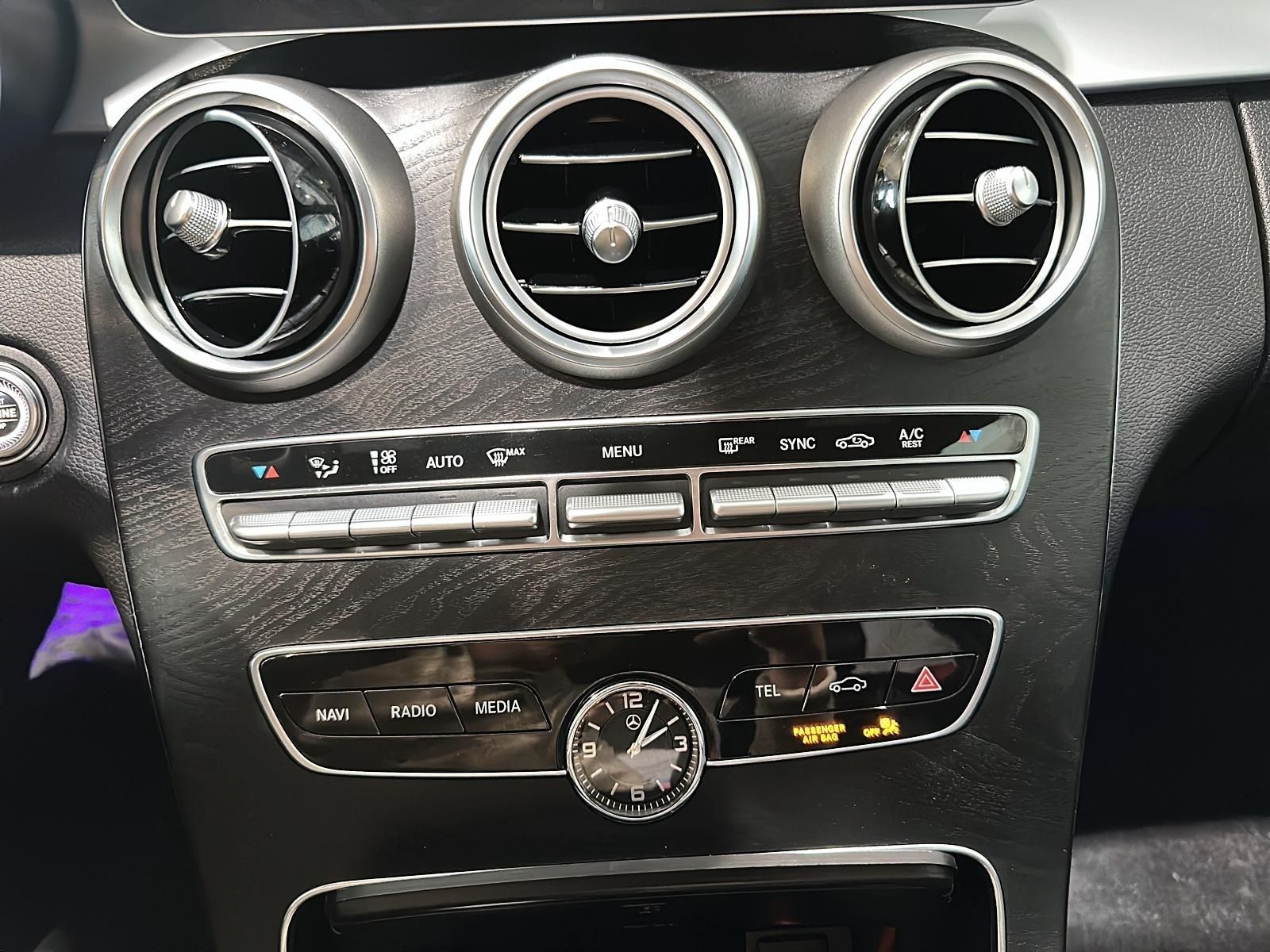 Photo 2019 Mercedes-Benz C300 4MATIC Sedan #8
