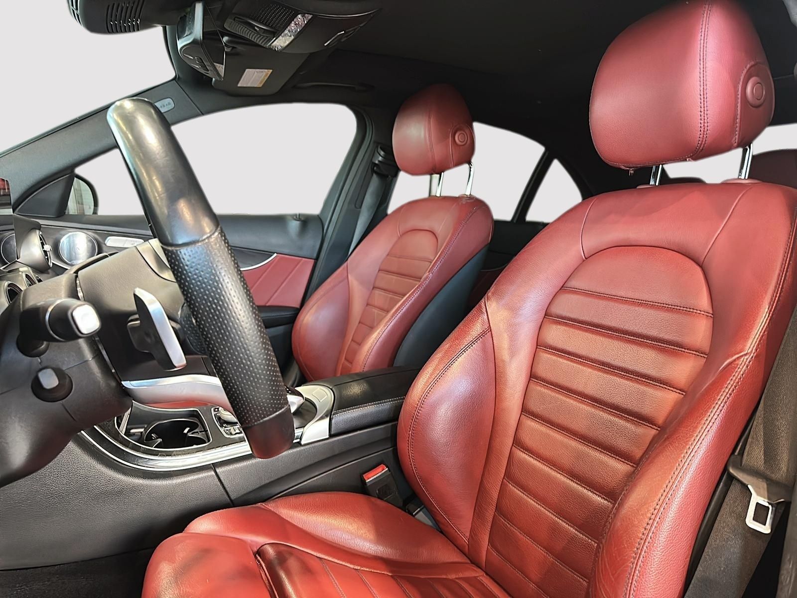 Photo 2020 Mercedes-Benz C300 4MATIC Sedan #3