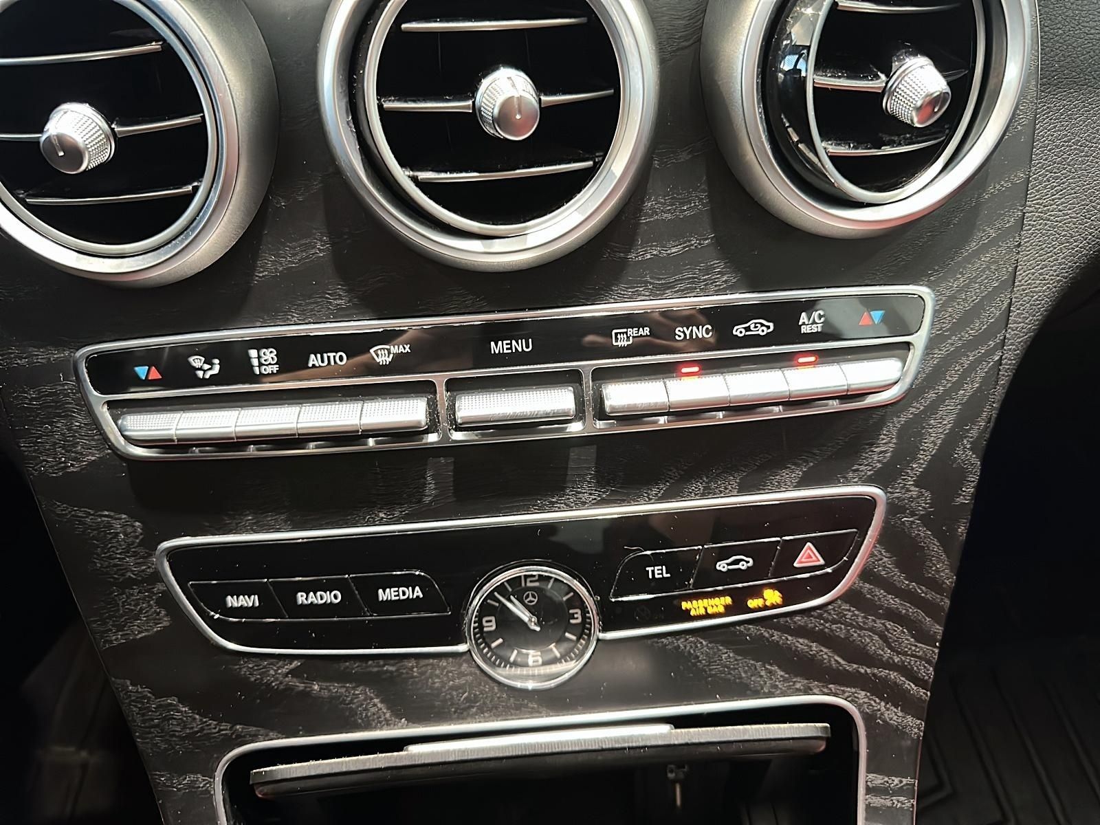 Photo 2020 Mercedes-Benz C300 4MATIC Sedan #8
