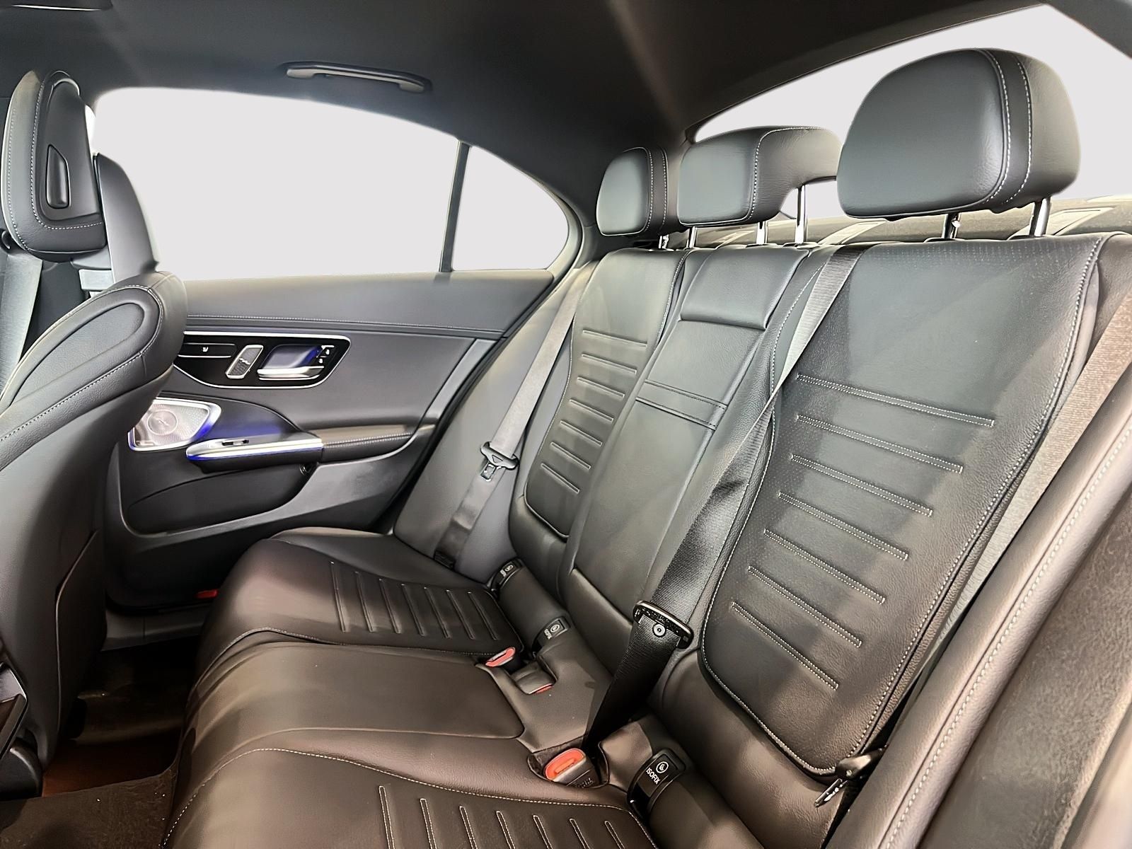 Photo 2025 Mercedes-Benz C300 4MATIC Sedan #4