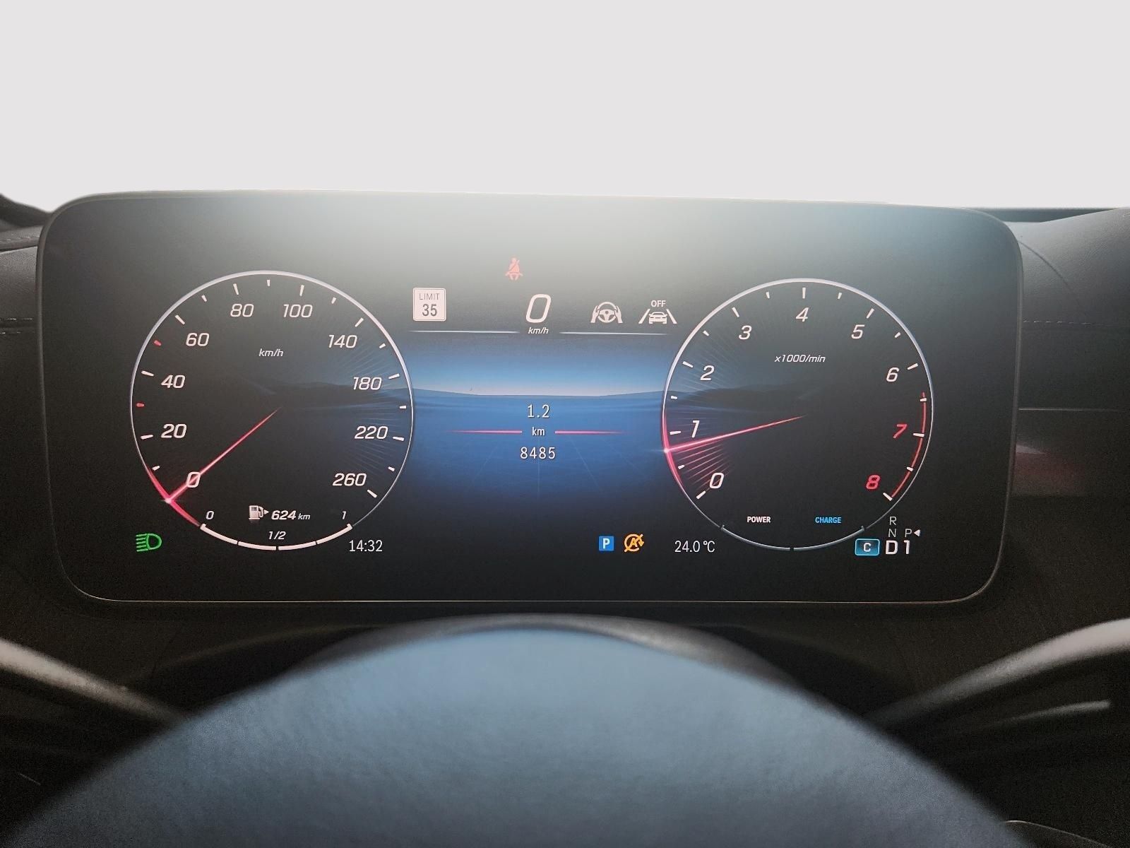 Photo 2025 Mercedes-Benz C300 4MATIC Sedan #6