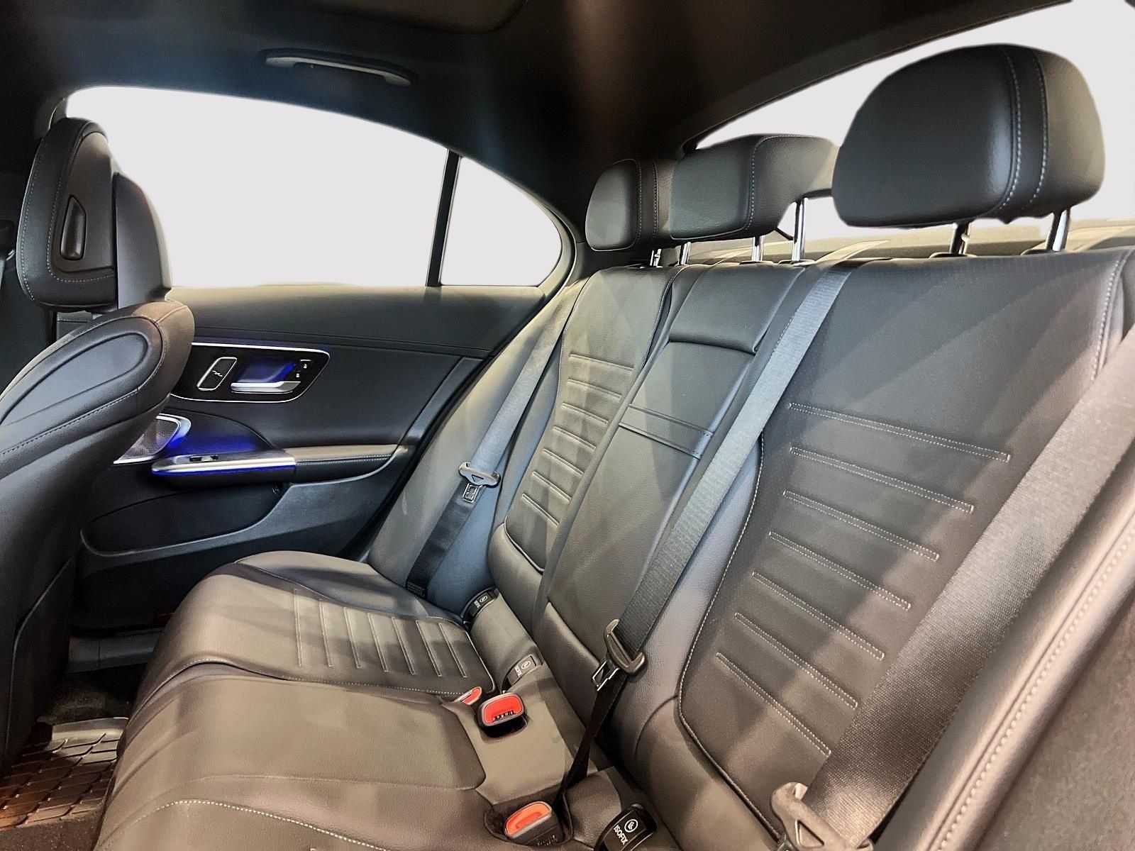 Photo 2025 Mercedes-Benz C300 4MATIC Sedan #4