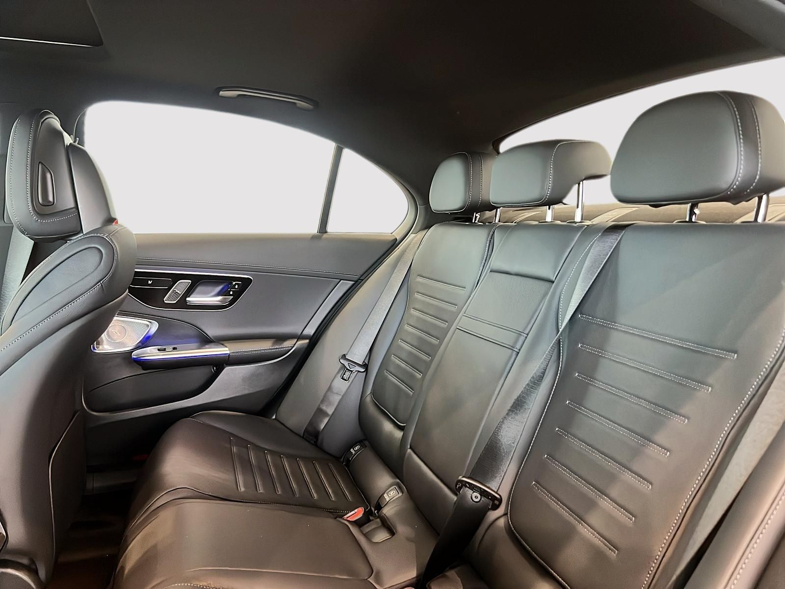Photo 2025 Mercedes-Benz C300 4MATIC Sedan #4