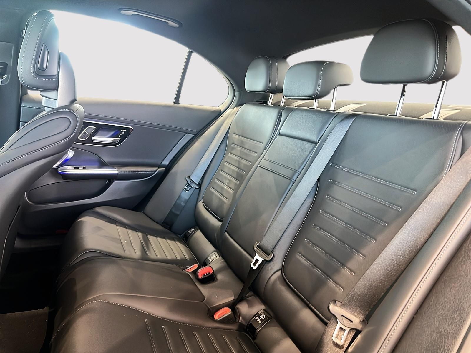 Photo 2025 Mercedes-Benz C300 4MATIC Sedan #4