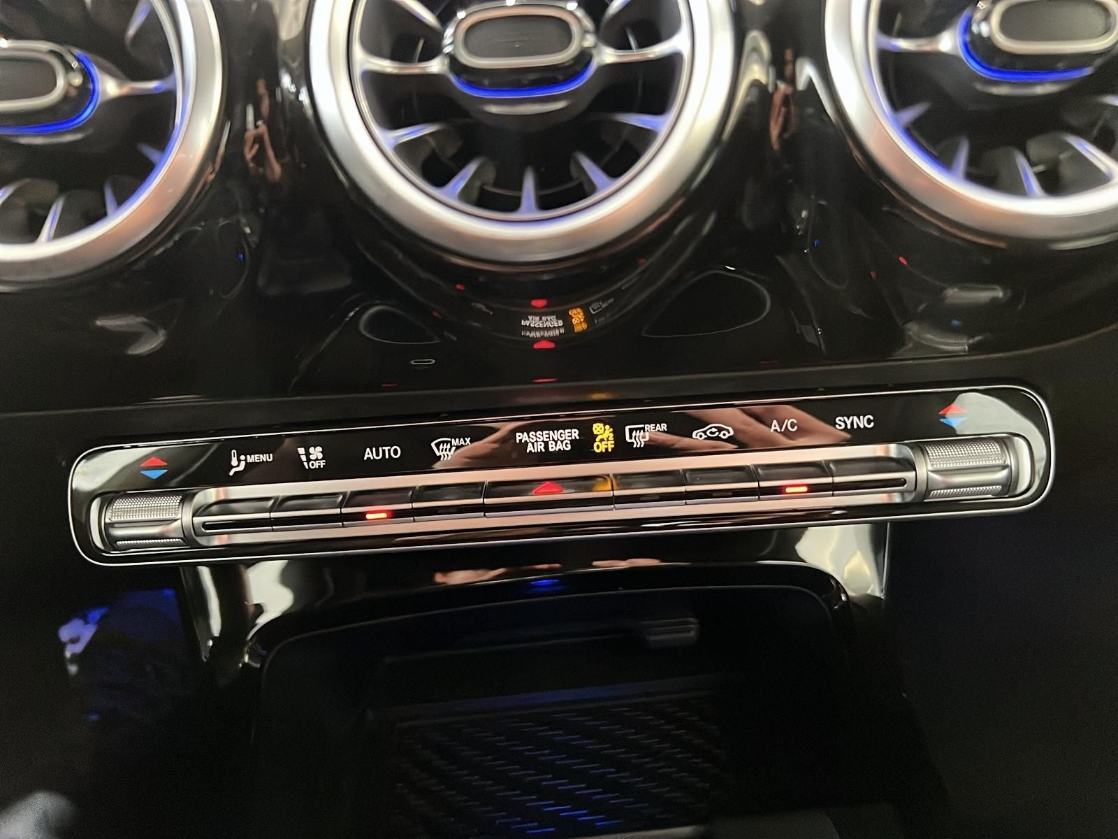 Photo 2026 Mercedes-Benz CLA 250 4MATIC Coupe #8