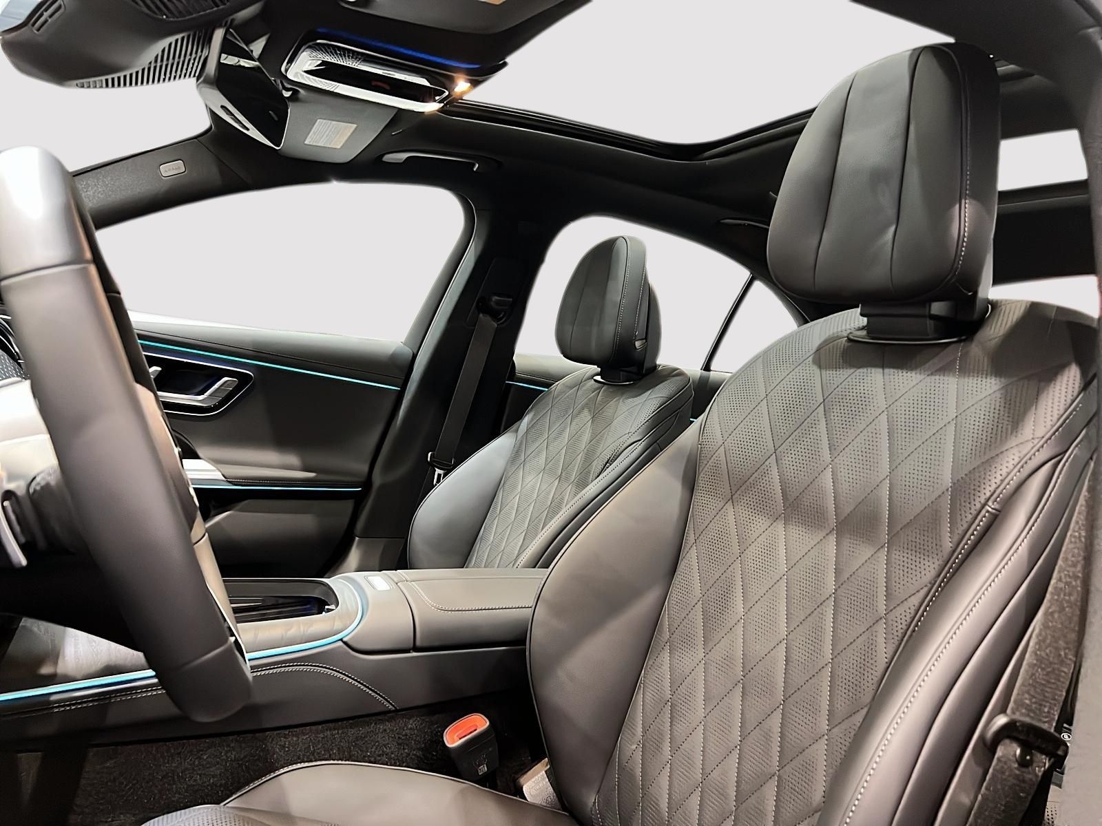 2026 Mercedes Benz E 450 4MATIC photo 3