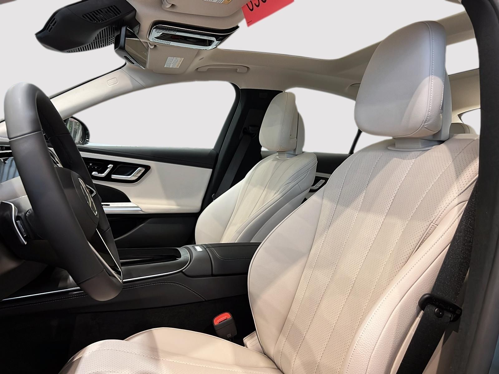 2026 Mercedes Benz E 350 4MATIC photo 3