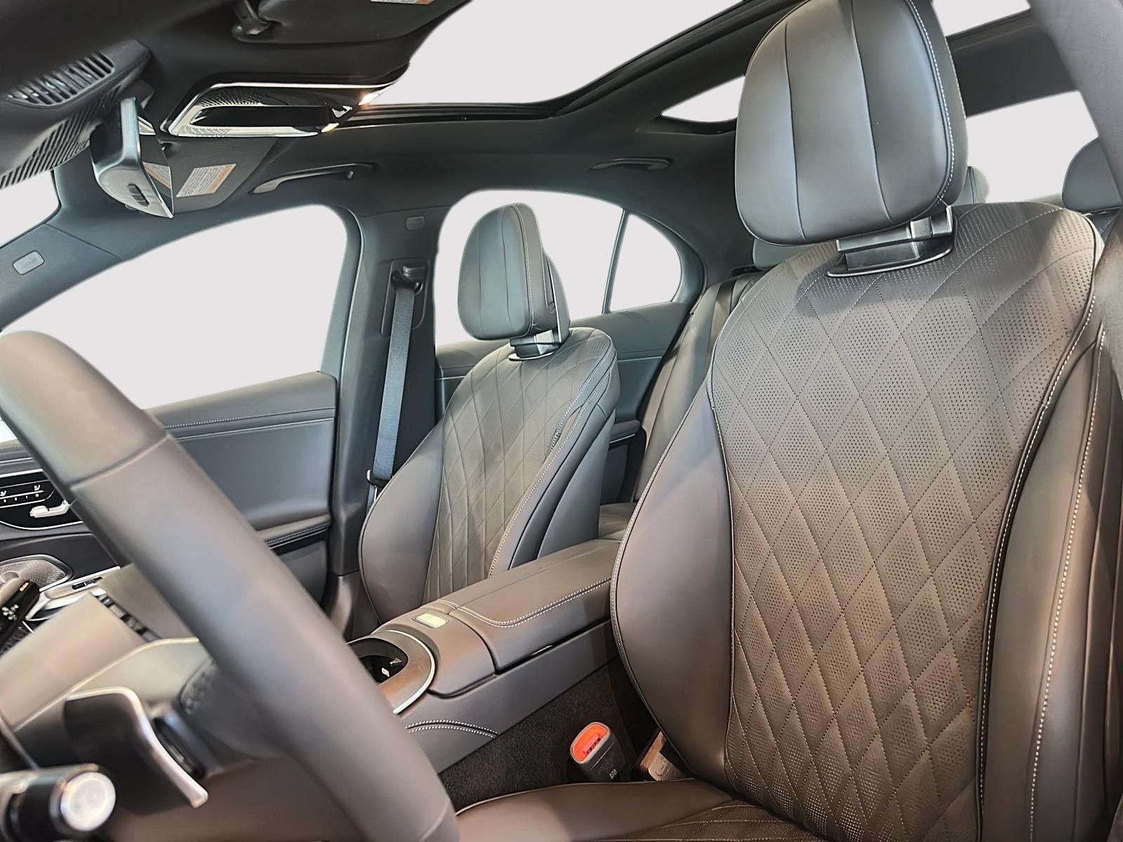 Photo 2026 Mercedes-Benz E-Class 450 4MATIC Sedan #3