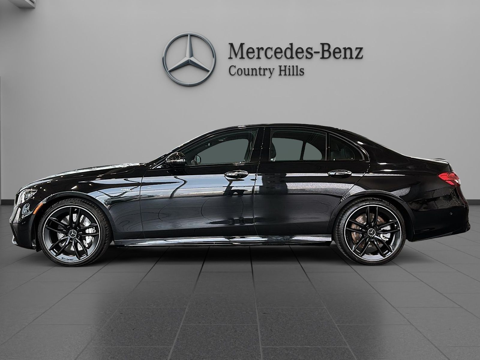 Photo 2022 Mercedes-Benz E53 4MATIC+ Sedan #2
