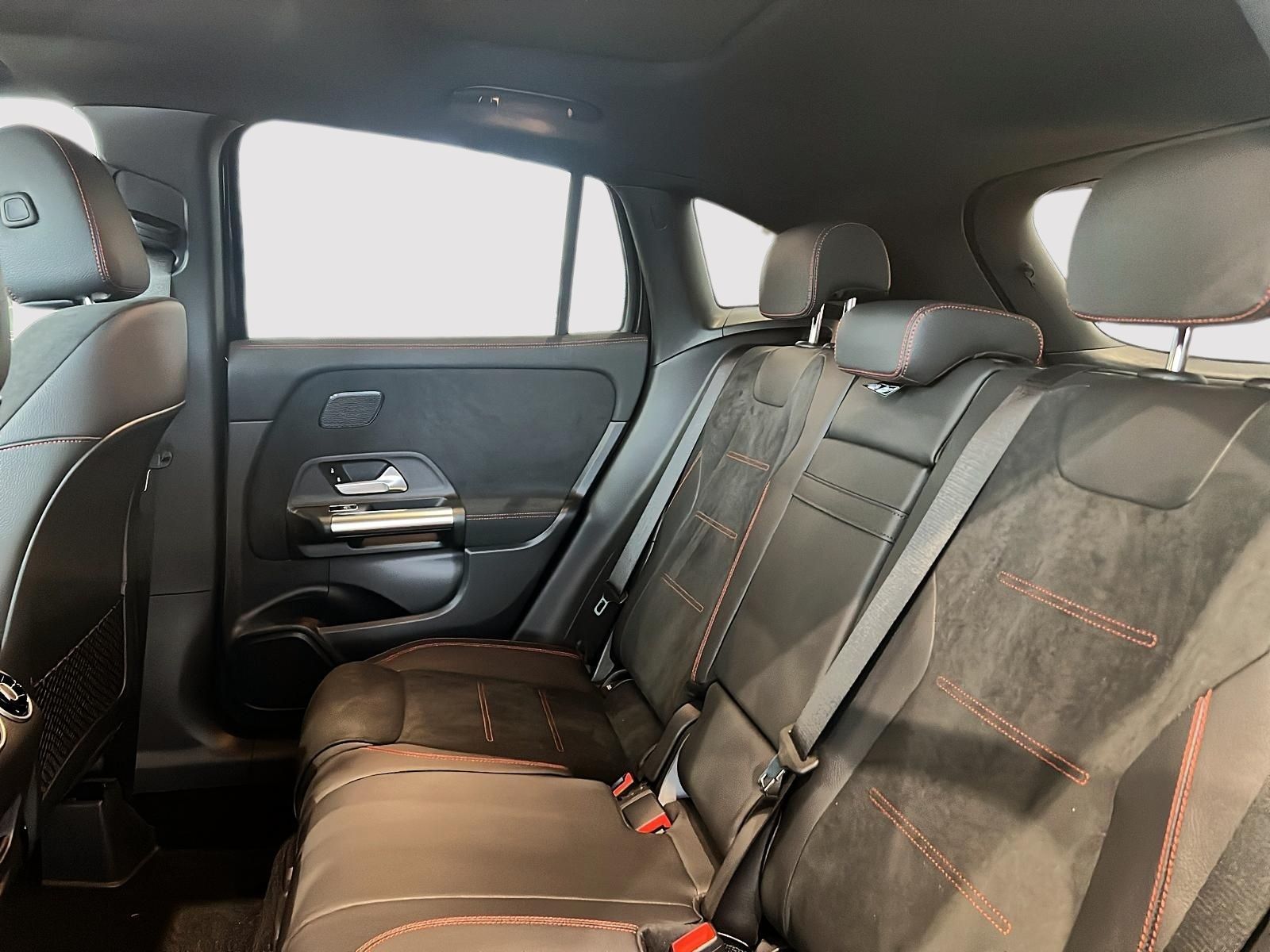 2026 Mercedes Benz GLA 250 4MATIC photo 4