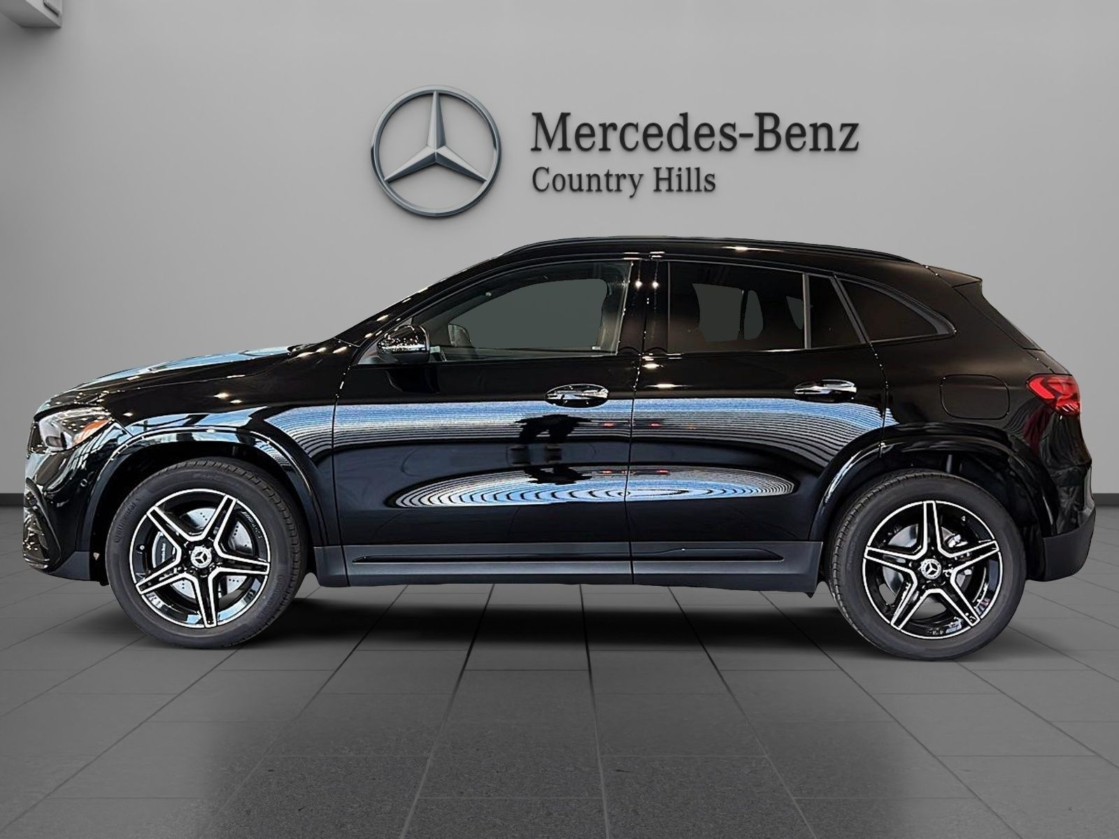 2026 Mercedes Benz GLA 250 4MATIC photo 2