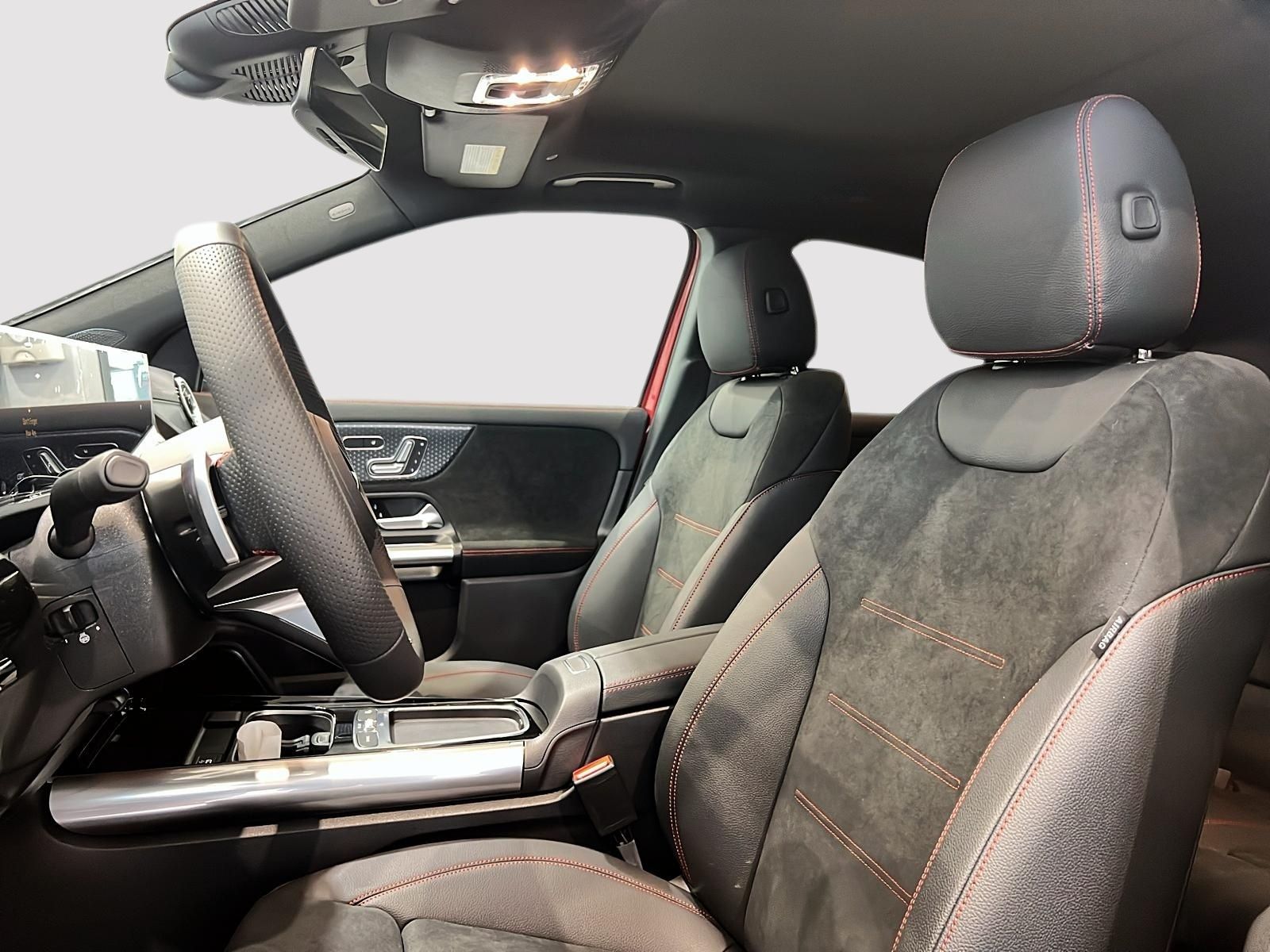 Photo 2026 Mercedes-Benz GLA 250 4MATIC SUV #3