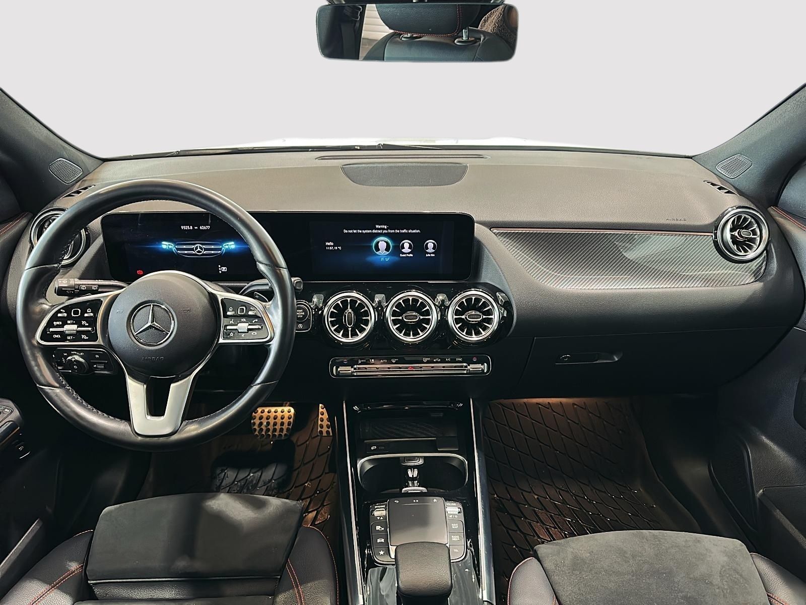 Photo 2023 Mercedes-Benz GLA250 4MATIC SUV #5