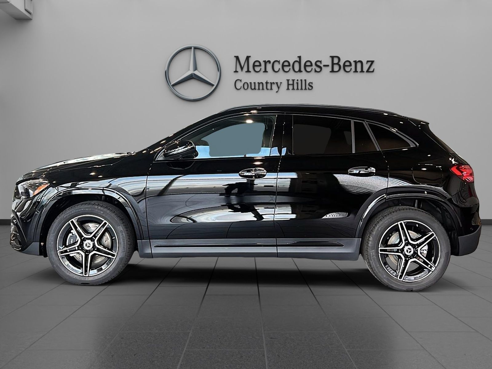 2026 Mercedes Benz GLA 250 4MATIC photo 2