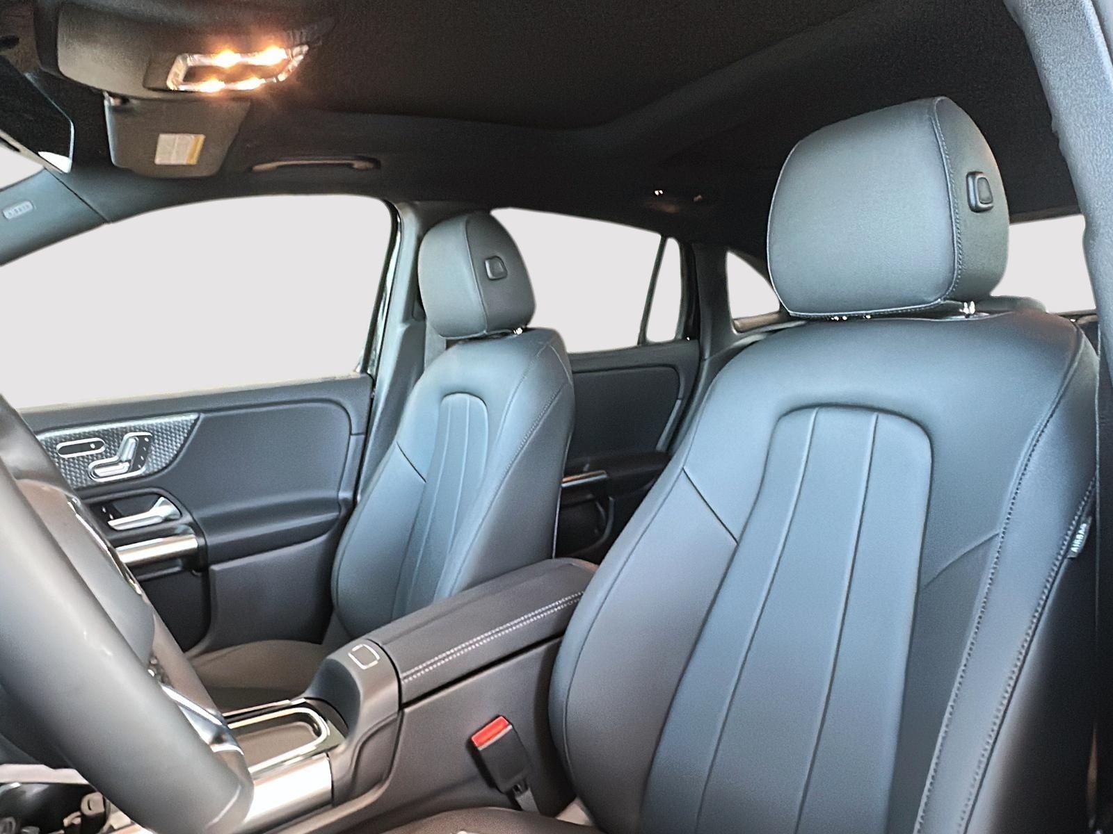 Photo 2026 Mercedes-Benz GLA 250 4MATIC SUV #3