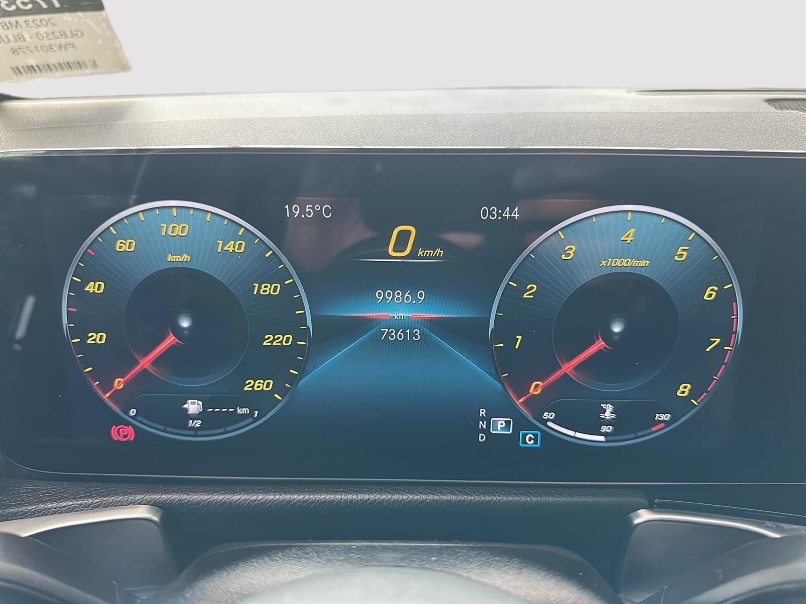 Photo 2023 Mercedes-Benz GLB250 4MATIC SUV #6