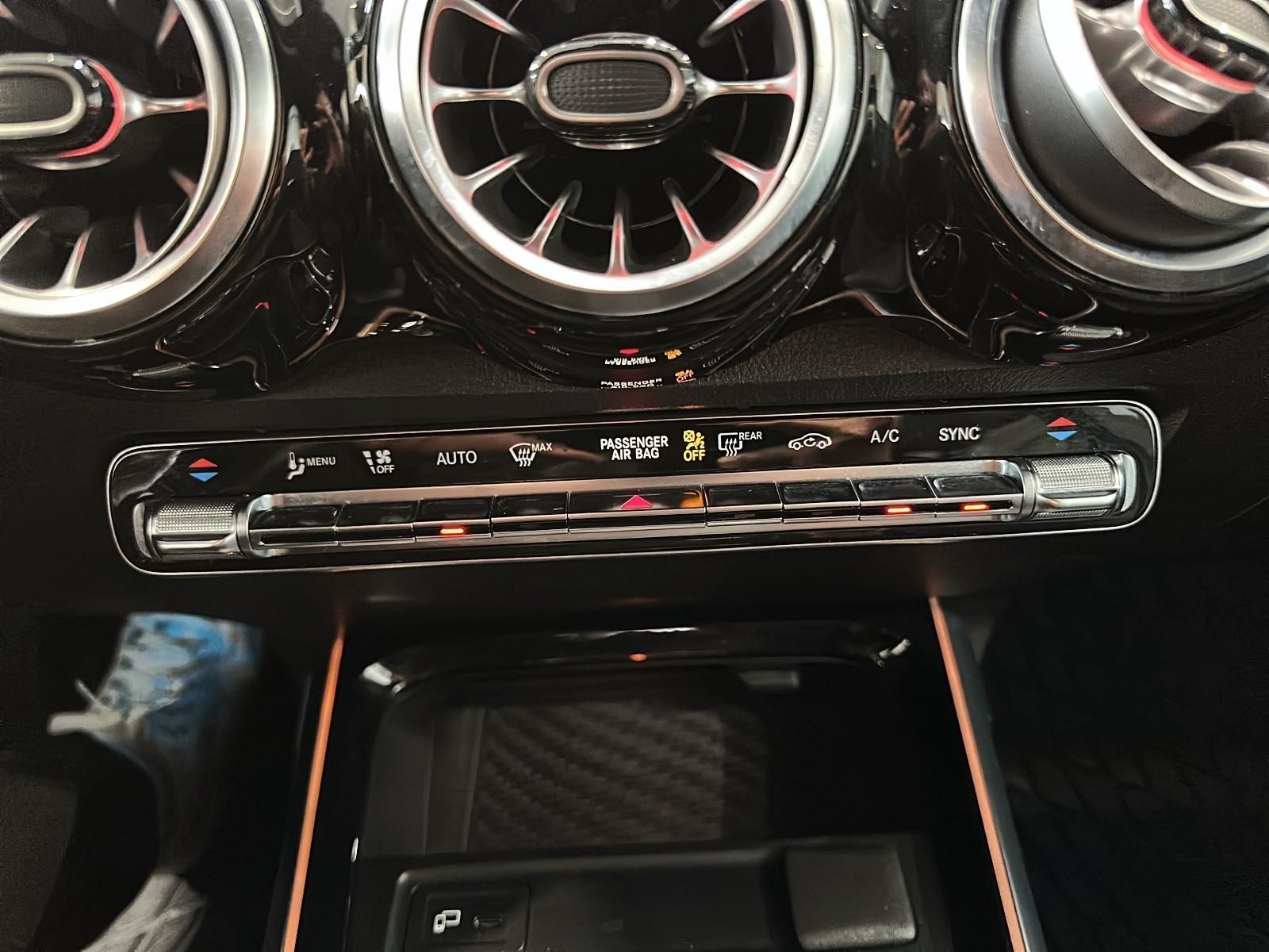 Photo 2023 Mercedes-Benz GLB250 4MATIC SUV #7