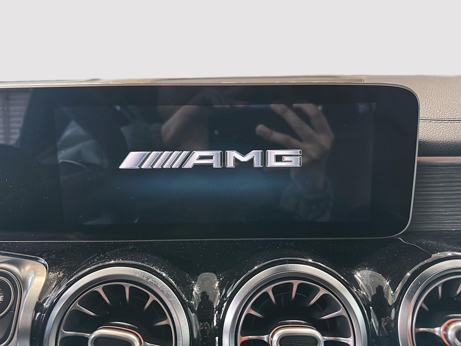 Photo 2021 Mercedes-Benz GLB35 AMG 4MATIC SUV #7