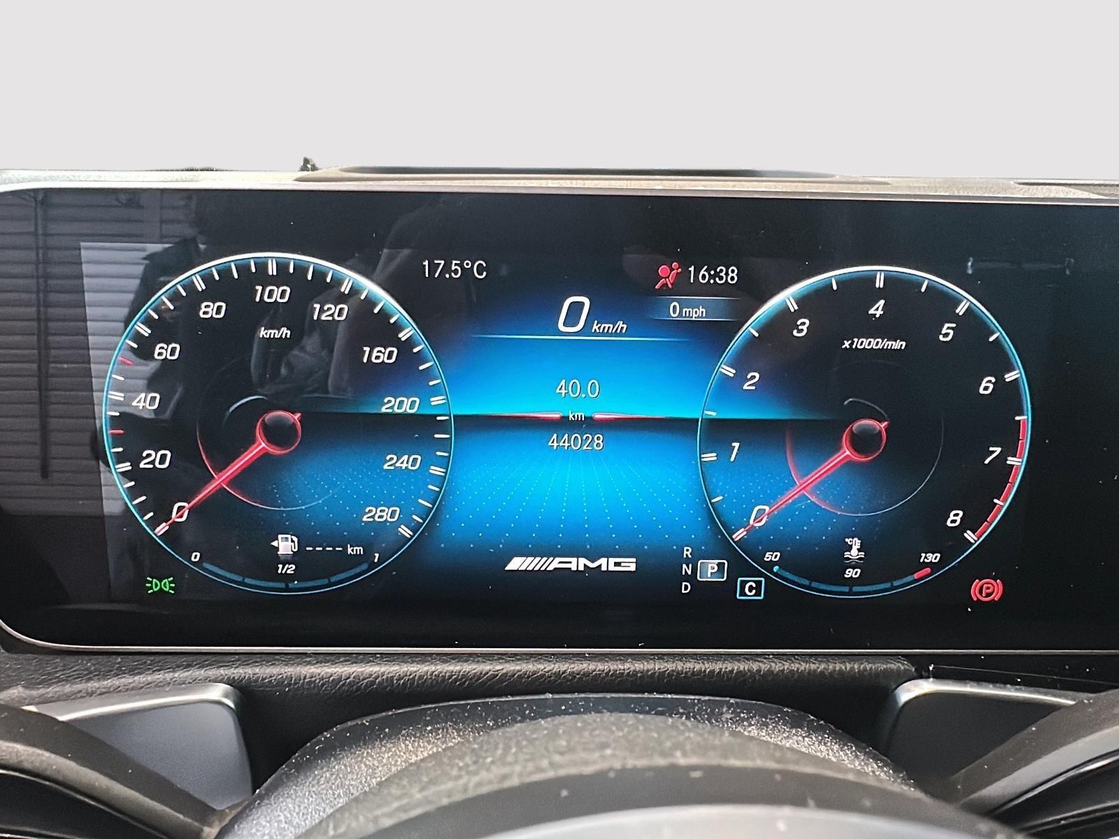 Photo 2021 Mercedes-Benz GLB35 AMG 4MATIC SUV #6