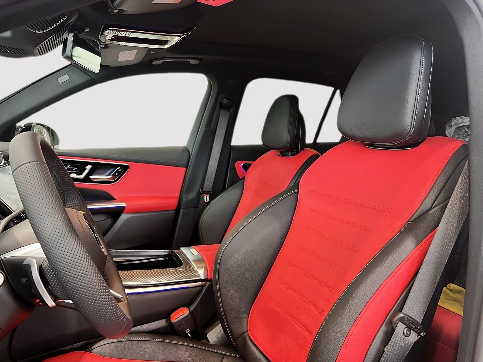 2026 Mercedes Benz GLC 300 4MATIC photo 3