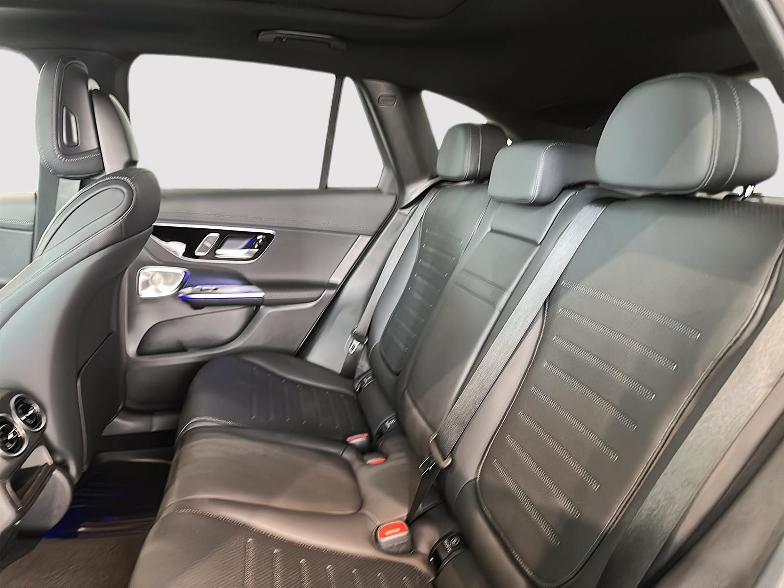 Photo 2026 Mercedes-Benz GLC 300 4MATIC SUV #4
