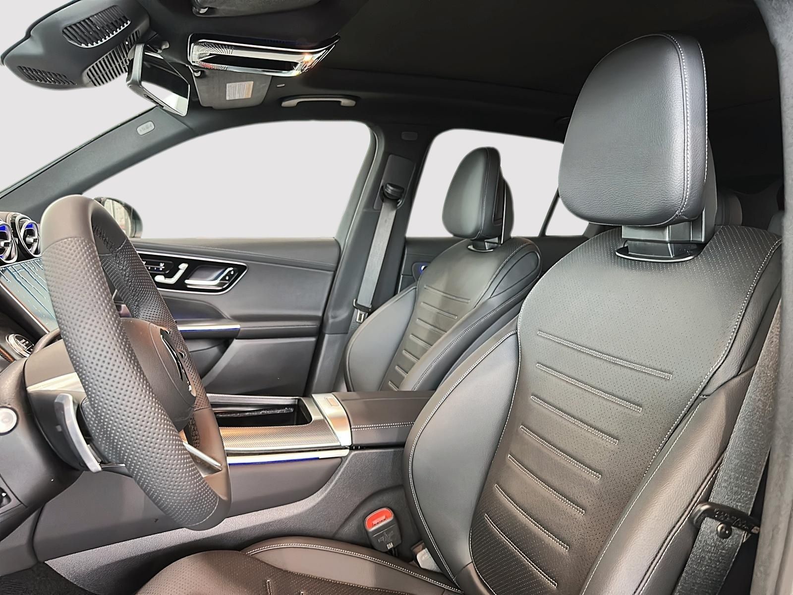 Photo 2026 Mercedes-Benz GLC 300 4MATIC SUV #3