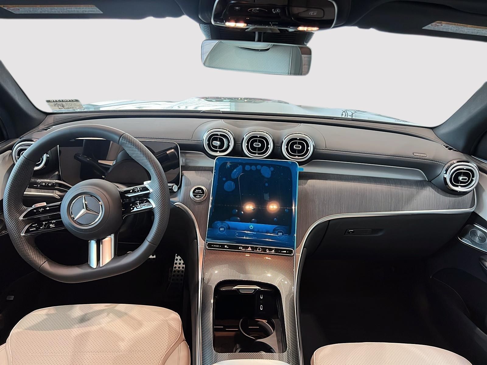 Photo 2027 Mercedes-Benz GLC 300 4MATIC SUV #5