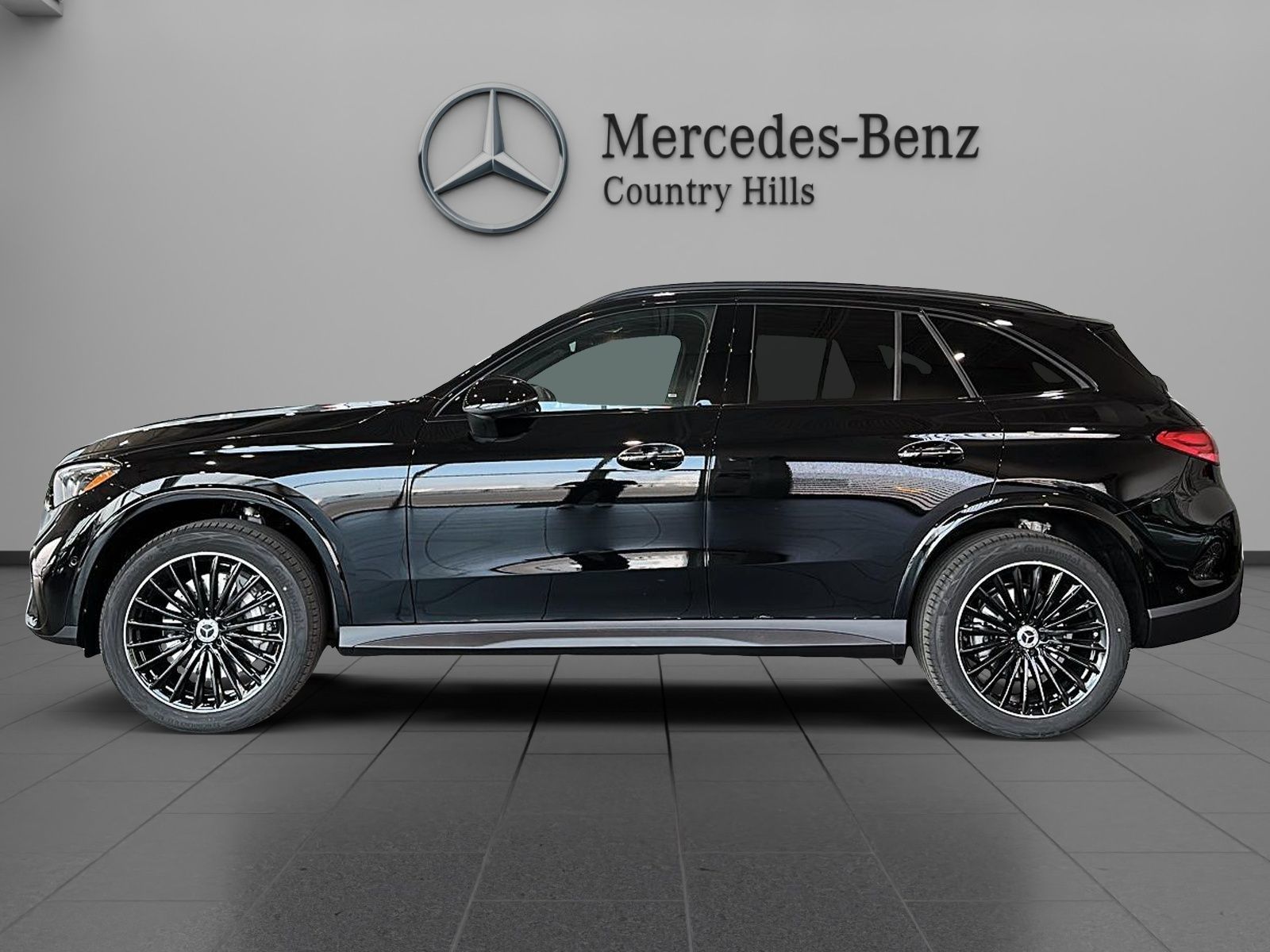 Photo 2027 Mercedes-Benz GLC 300 4MATIC SUV #2