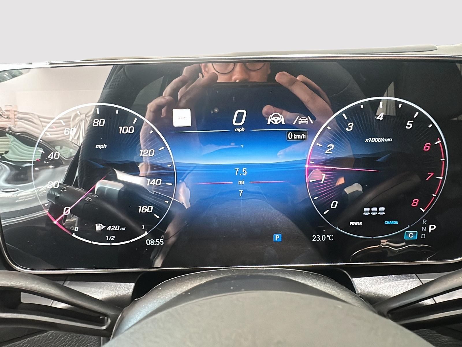 Photo 2027 Mercedes-Benz GLC 300 4MATIC SUV #6