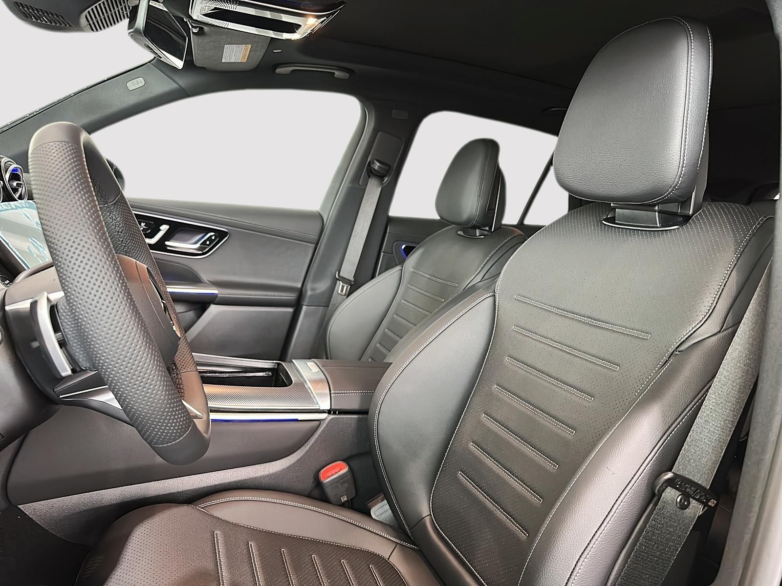 Photo 2027 Mercedes-Benz GLC 350e 4MATIC SUV #4