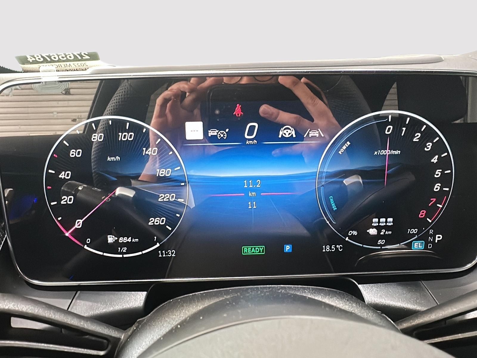 Photo 2027 Mercedes-Benz GLC 350e 4MATIC SUV #7