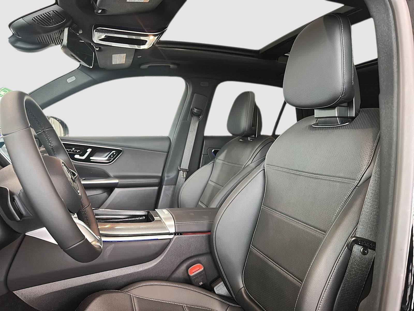 Photo 2027 Mercedes-Benz GLC 350e 4MATIC SUV #3