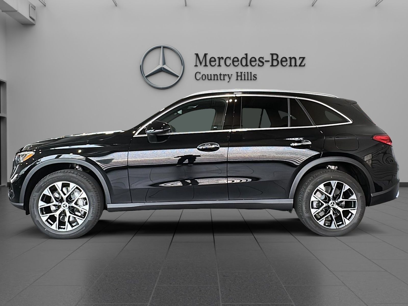 Photo 2027 Mercedes-Benz GLC 350e 4MATIC SUV #2