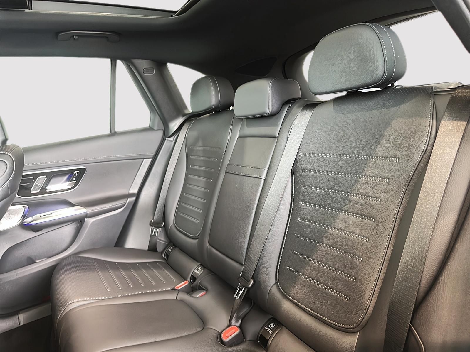 Photo 2027 Mercedes-Benz GLC 300 4MATIC SUV #4