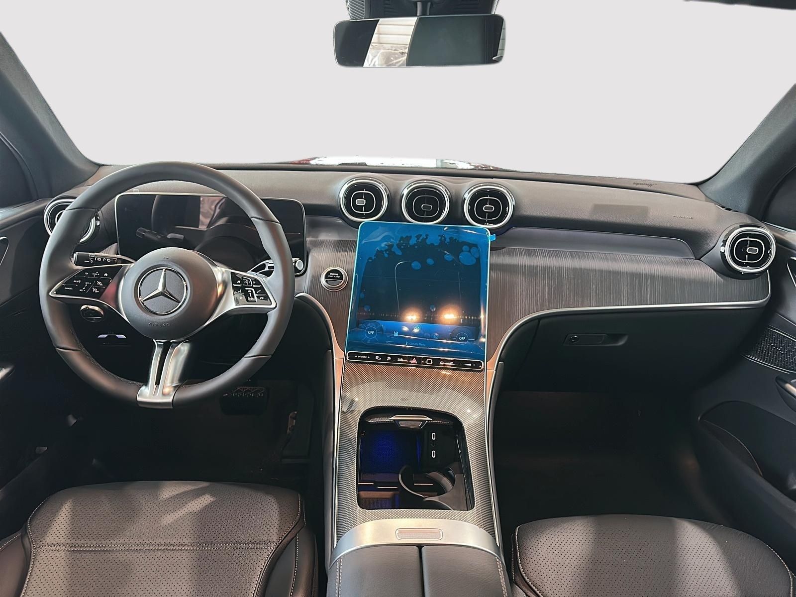 Photo 2027 Mercedes-Benz GLC 350e 4MATIC SUV #5