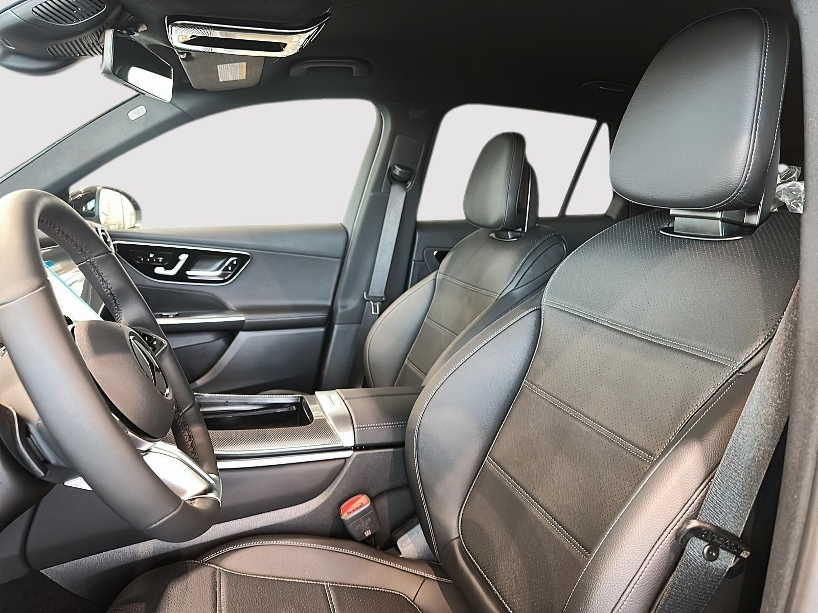 Photo 2027 Mercedes-Benz GLC 350e 4MATIC SUV #3