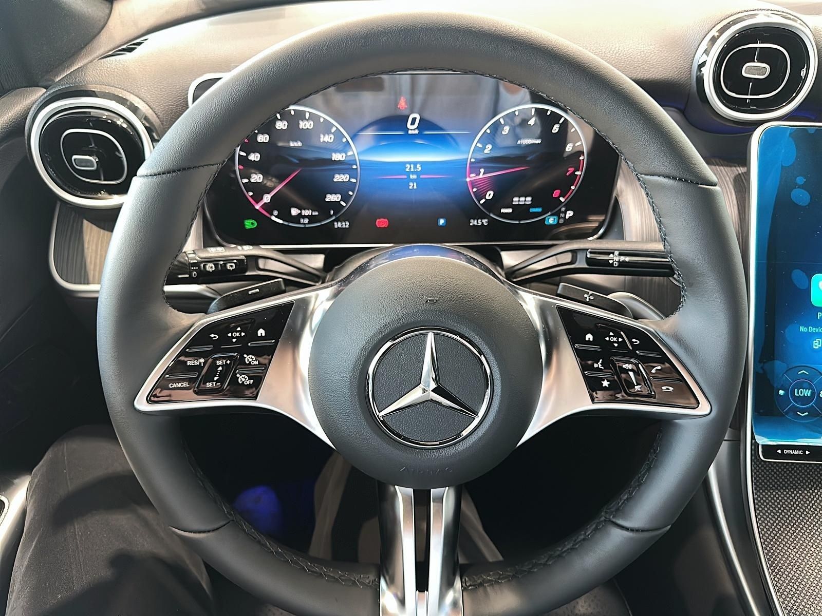 Photo 2027 Mercedes-Benz GLC 300 4MATIC SUV #8