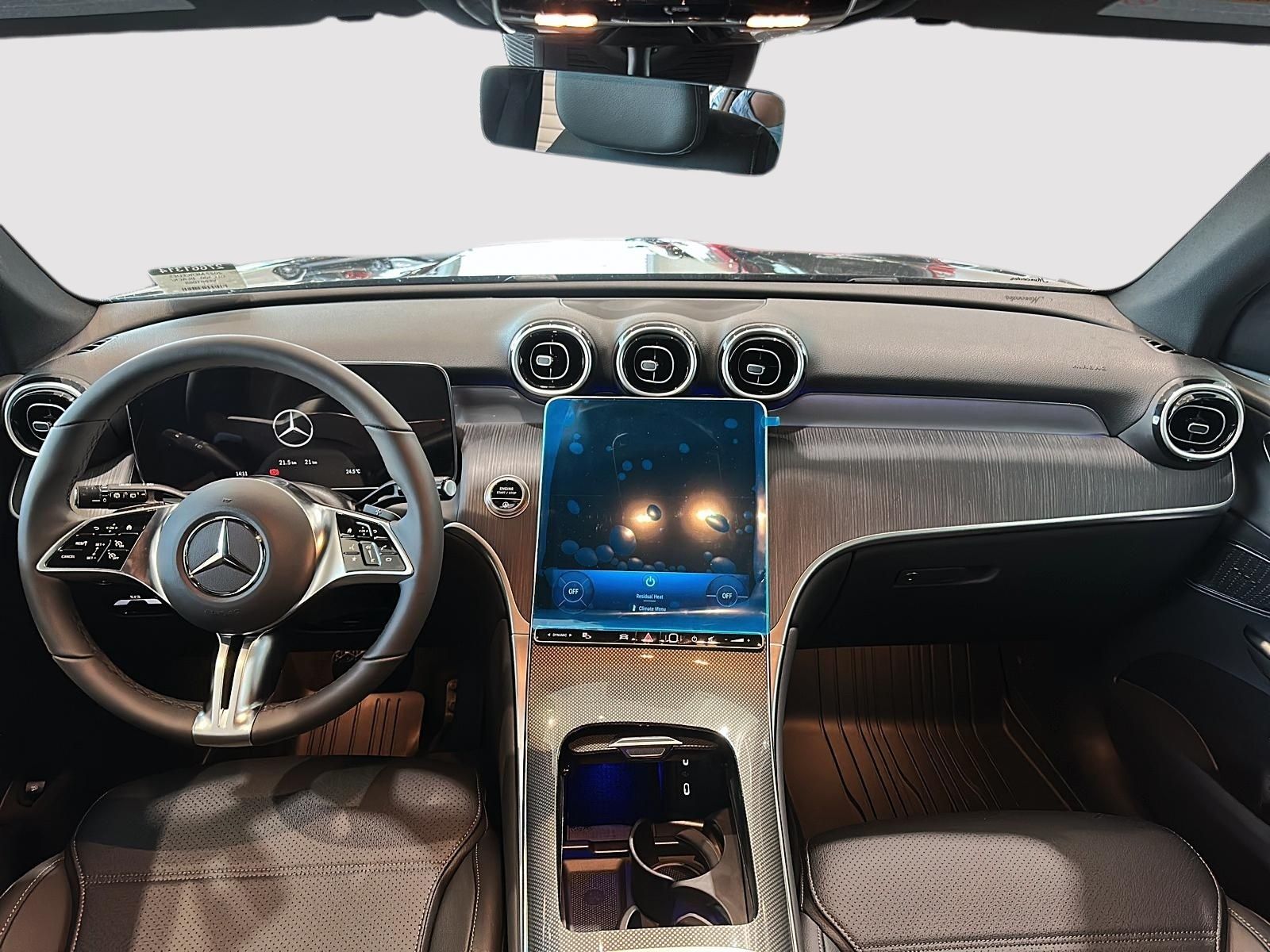Photo 2027 Mercedes-Benz GLC 300 4MATIC SUV #5