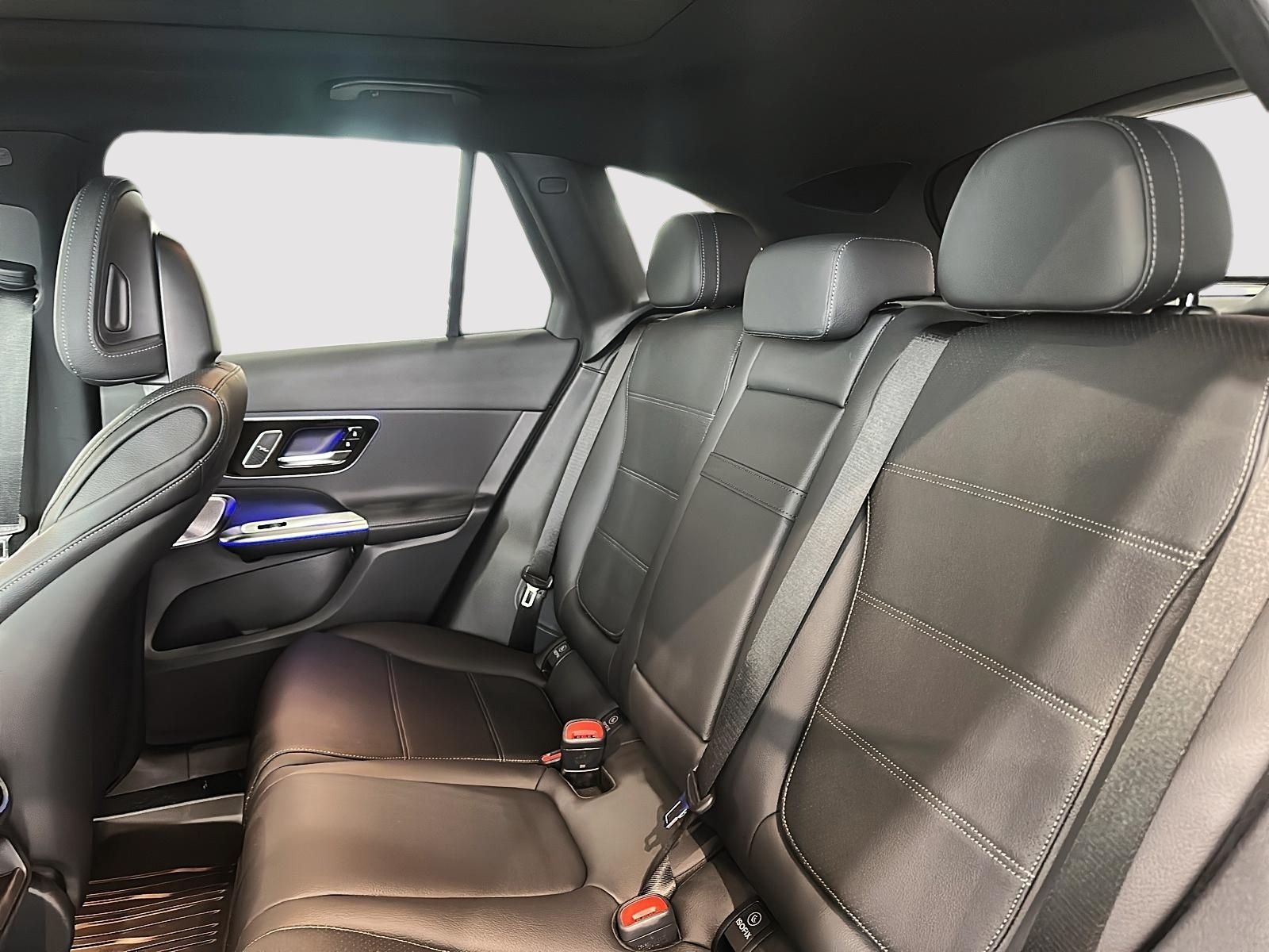 Photo 2027 Mercedes-Benz GLC 300 4MATIC SUV #4