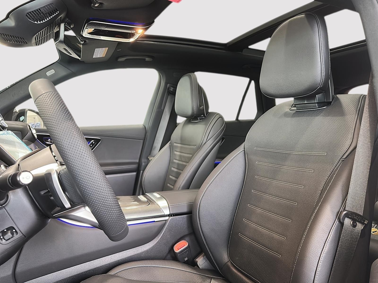 Photo 2027 Mercedes-Benz GLC 300 4MATIC SUV #3