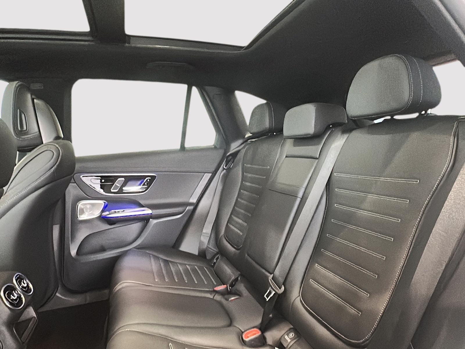 Photo 2027 Mercedes-Benz GLC 300 4MATIC SUV #4