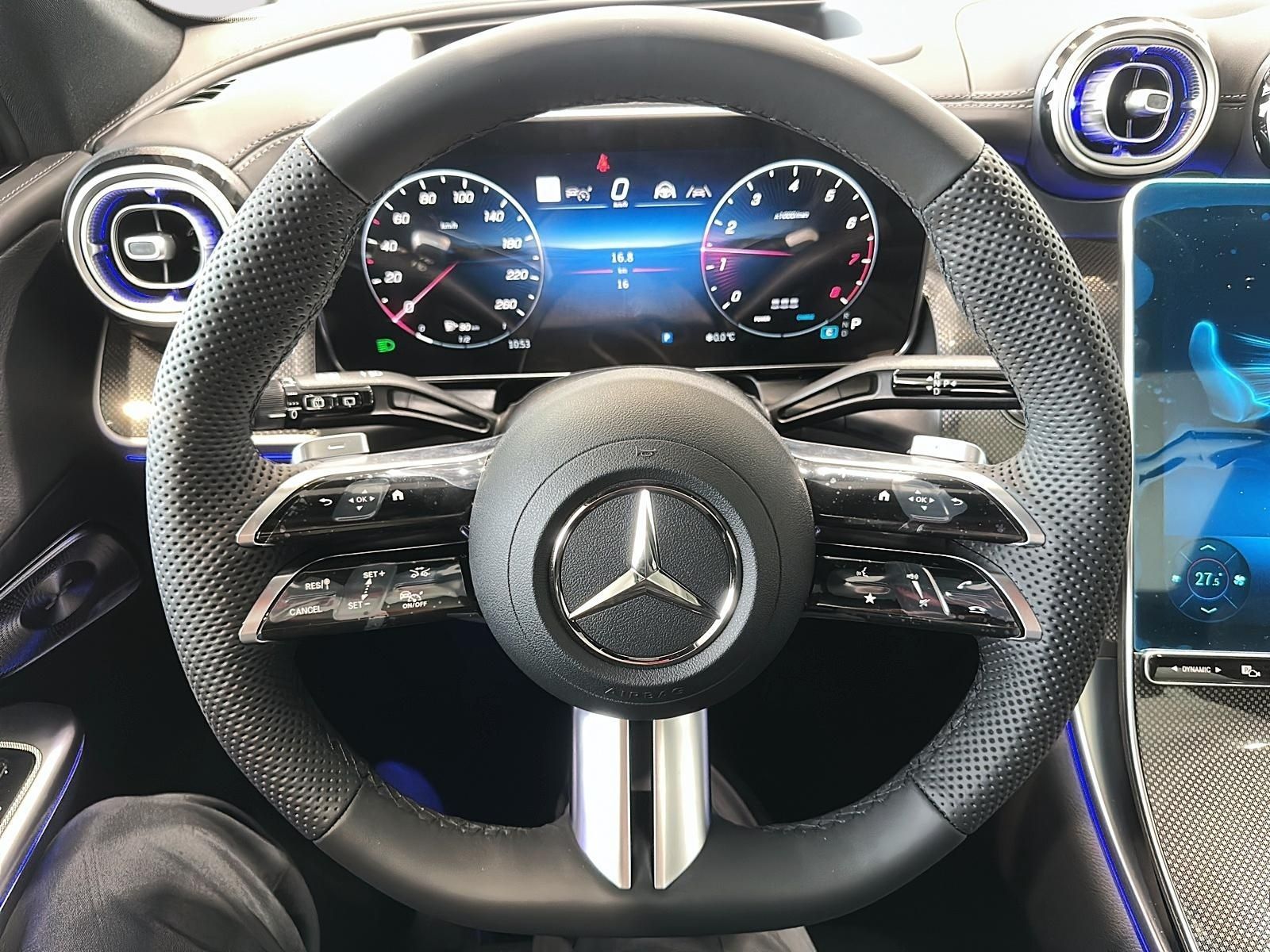 Photo 2027 Mercedes-Benz GLC 300 4MATIC SUV #8