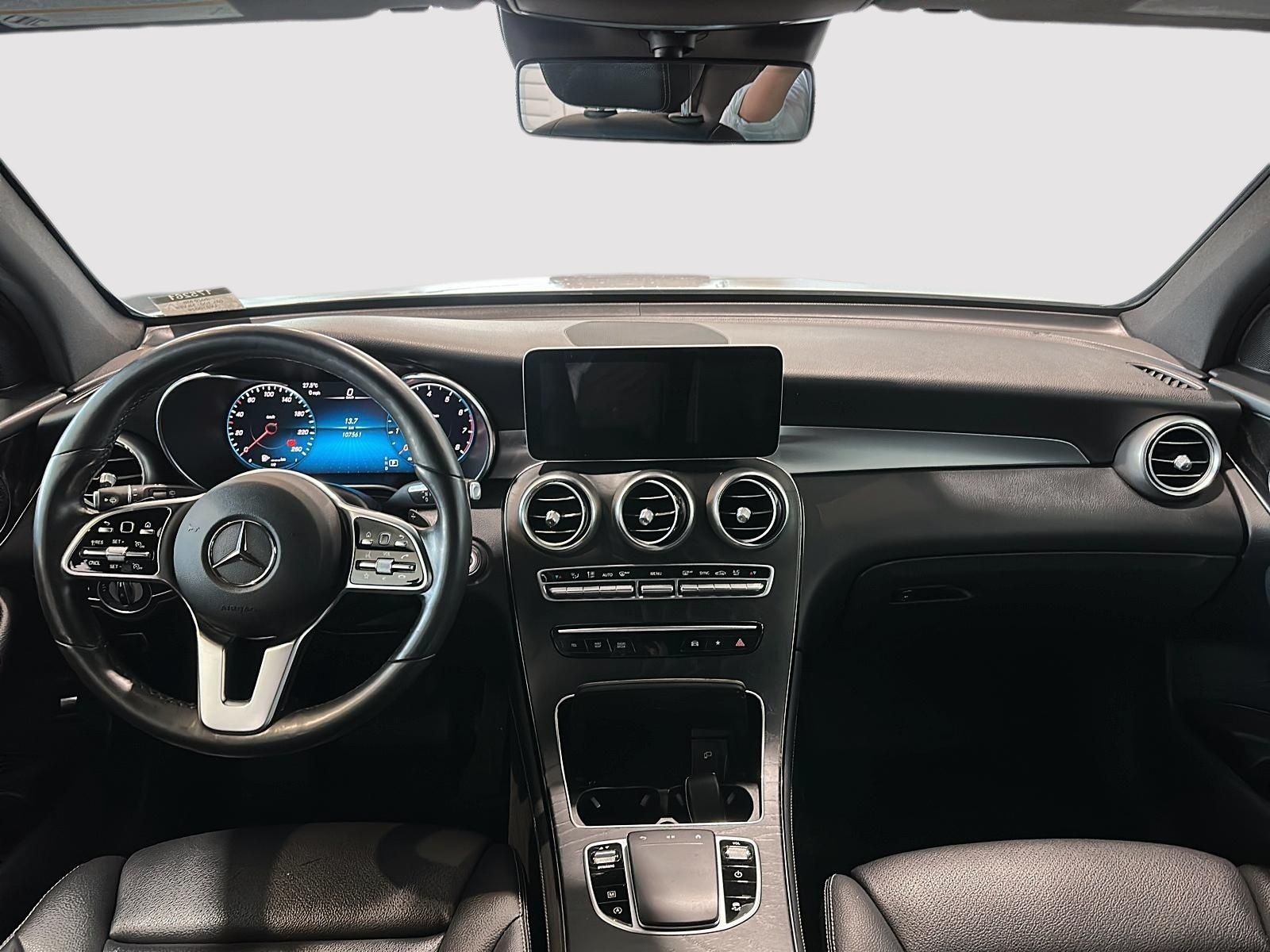 Photo 2020 Mercedes-Benz GLC300 4MATIC SUV #5