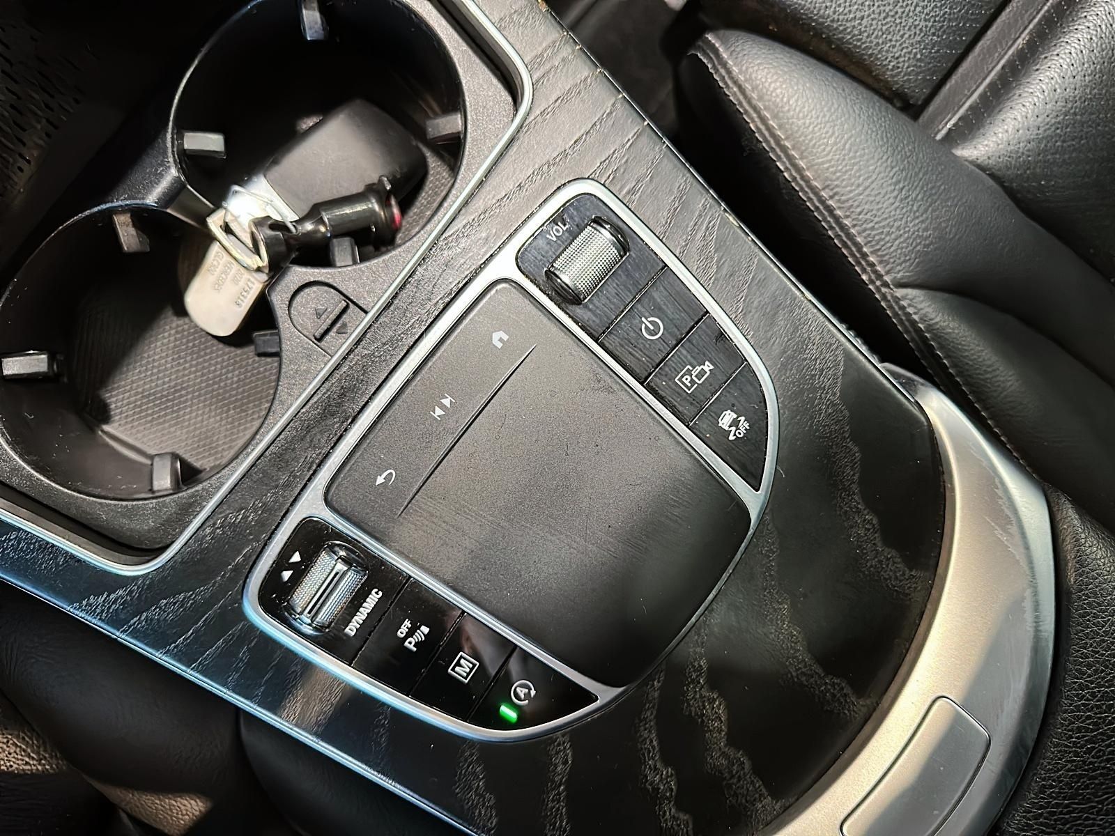 Photo 2020 Mercedes-Benz GLC300 4MATIC SUV #8