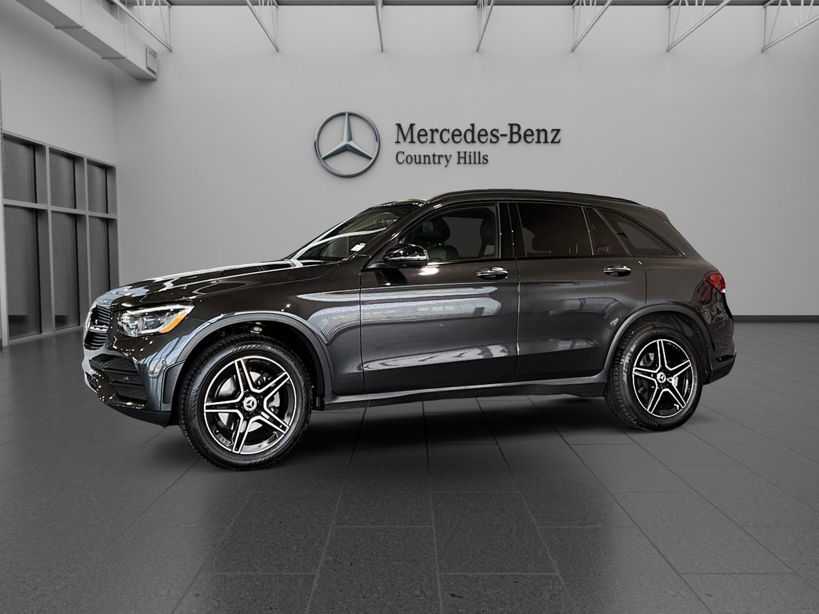 Photo 2021 Mercedes-Benz GLC300 4MATIC SUV #1