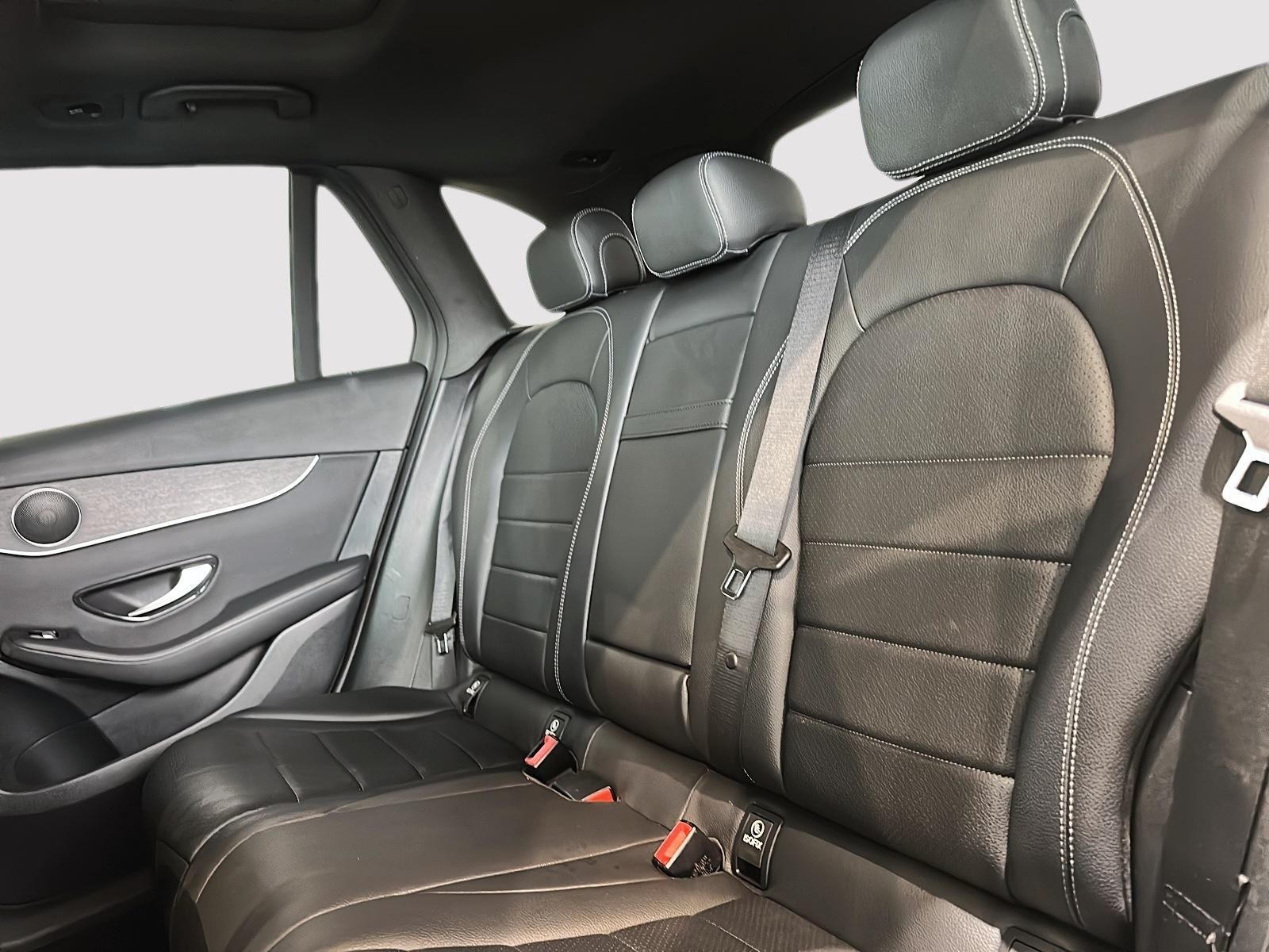 Photo 2021 Mercedes-Benz GLC300 4MATIC SUV #4