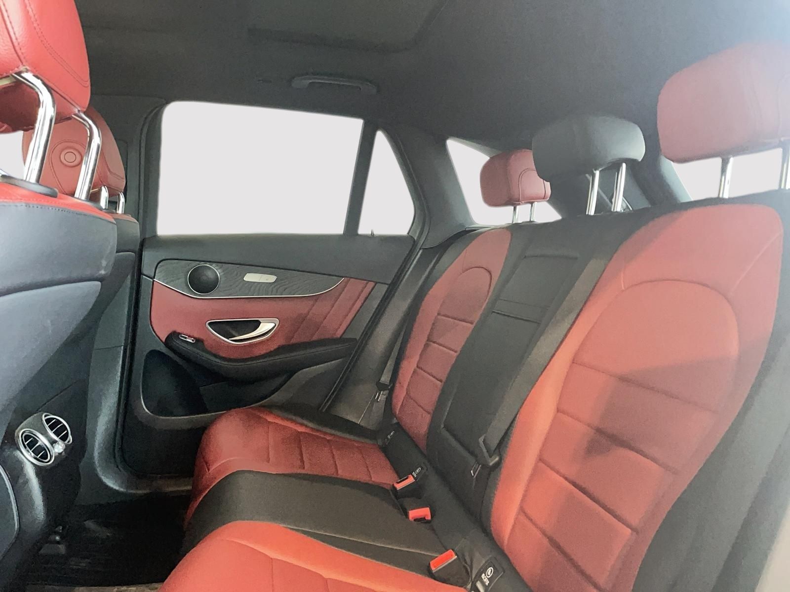 Photo 2022 Mercedes-Benz GLC300 4MATIC SUV #5